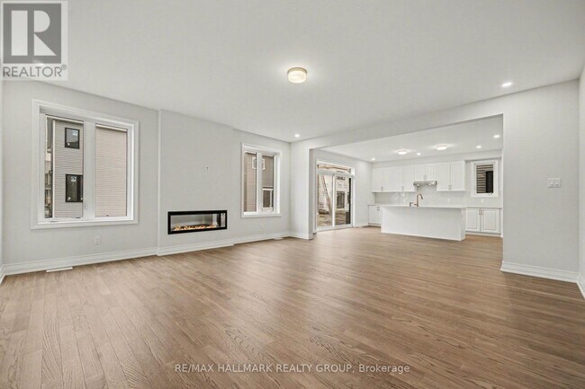 Photo - 122 Viburnum Ter