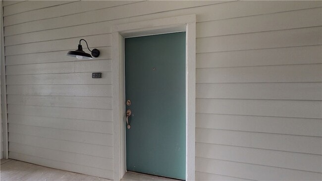 Photo - 305 W 27th St Unit 223