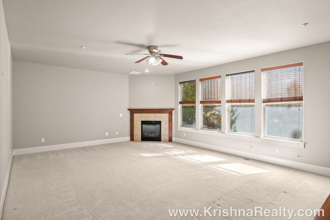 Photo - Spectacular 4 Bed | 2.5 Bath Single-Family Home | Quiet Haydon Highlands Neighborhood | Amazing L...