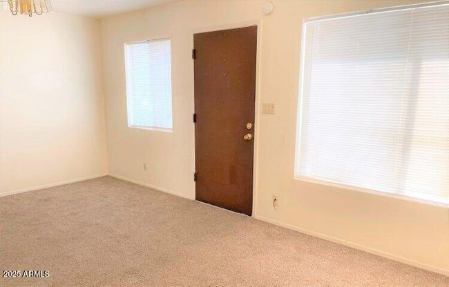 Photo - 1211 W Apache Trail Apartment Unit F