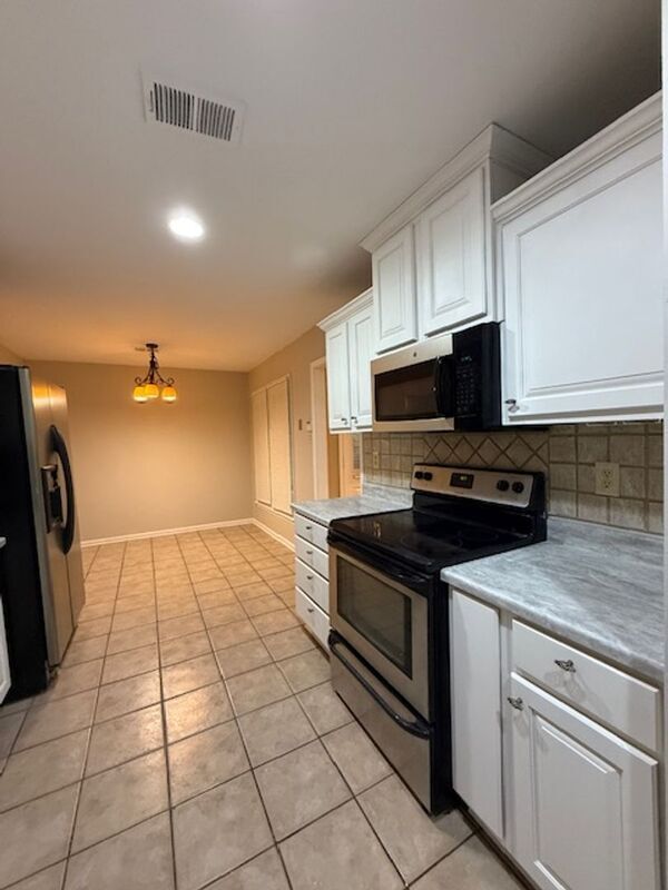 Photo - 8367 Chippingham Dr