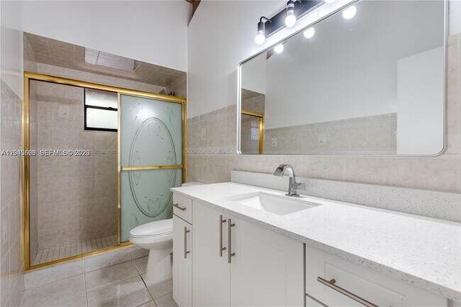 Photo - 601 Leslie Dr