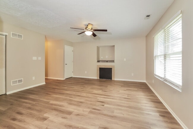 Photo - 6714 Hunters Creek Blvd