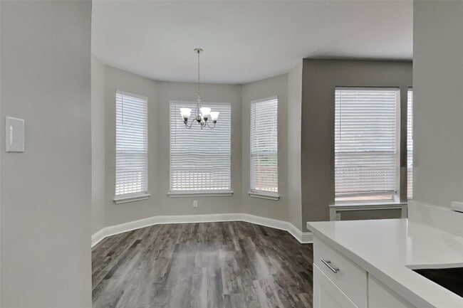 Photo - 6611 Emerald Ash Ct