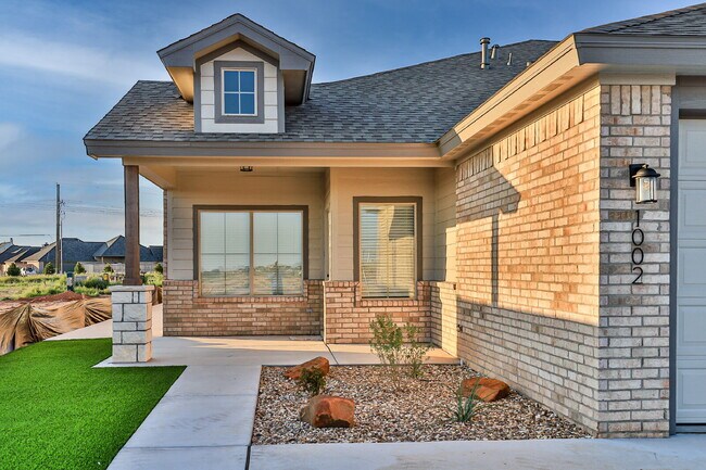 Photo - Iron Horse 2 bedroom 2 bathroom!