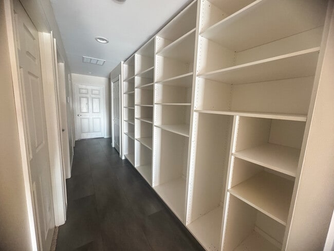 Hallway Storage - 5000 S Lincoln St