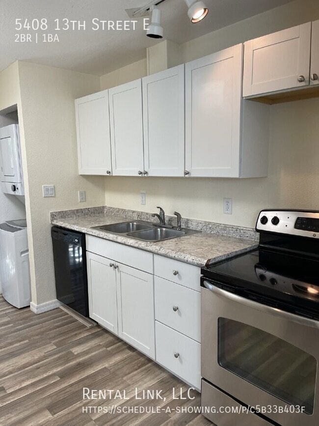 Photo - 5408 13th St E