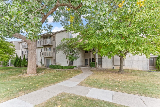 Photo - 31993 W 12 Mile Rd Unit 101