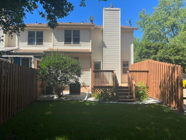 5 S Thompson Dr