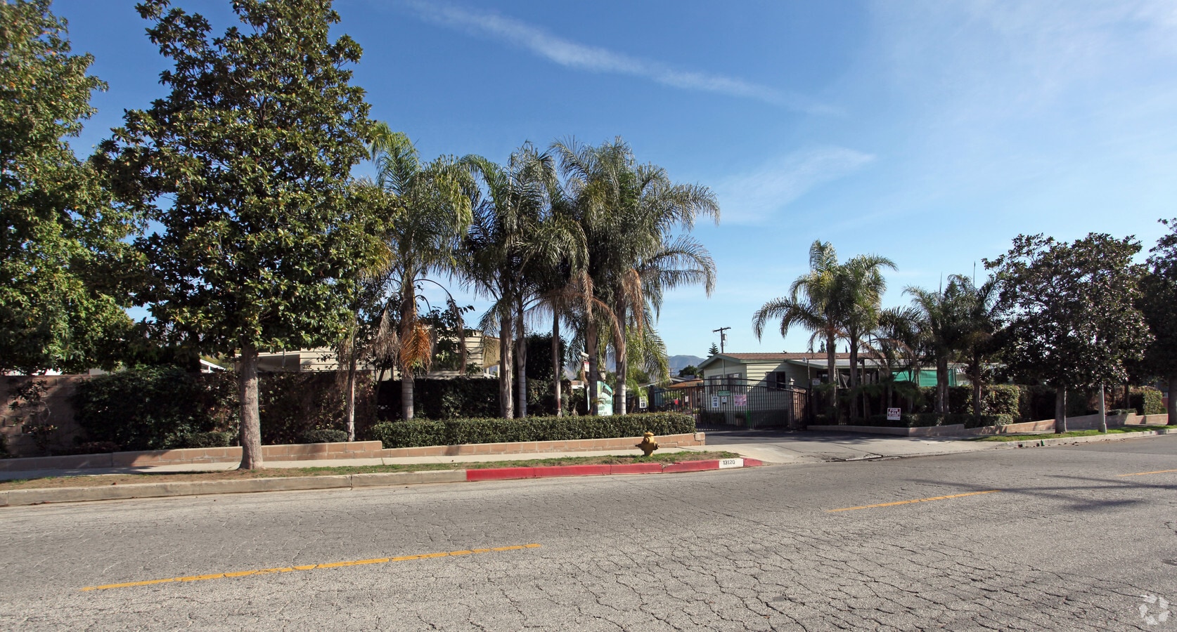 Photo - Sylmar Manor Mobile Home Park