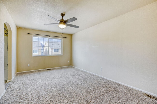 Photo - 1829 Final View Aly