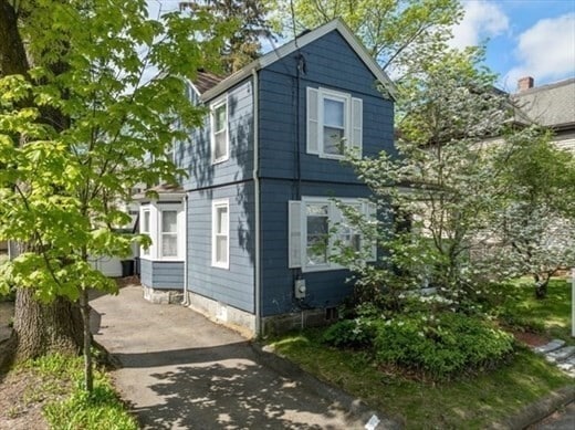 Building Photo - 123 Brown St Unit 1 Rental