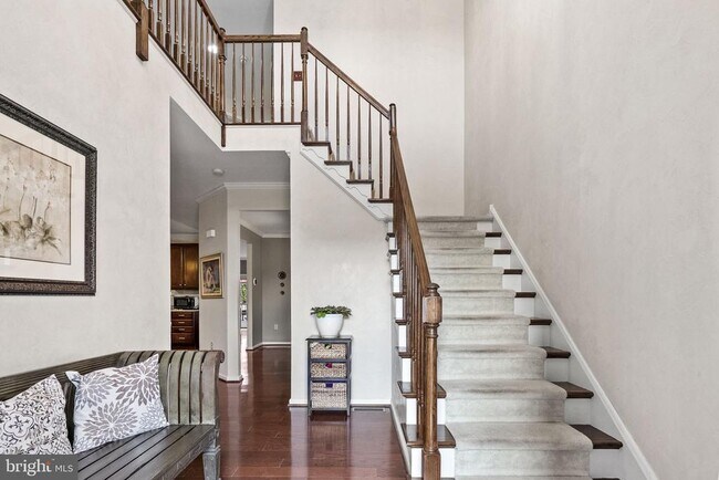 Photo - 2143 Eastport Way