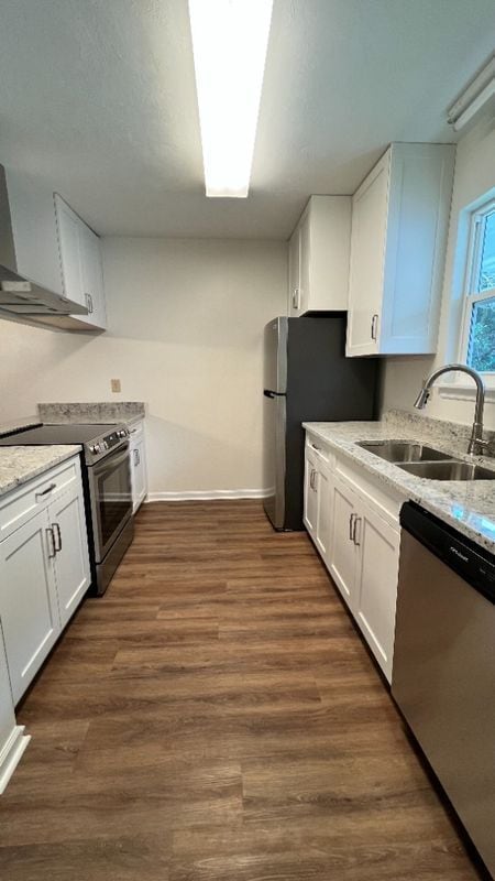 Photo - 818 Jamestown Ct