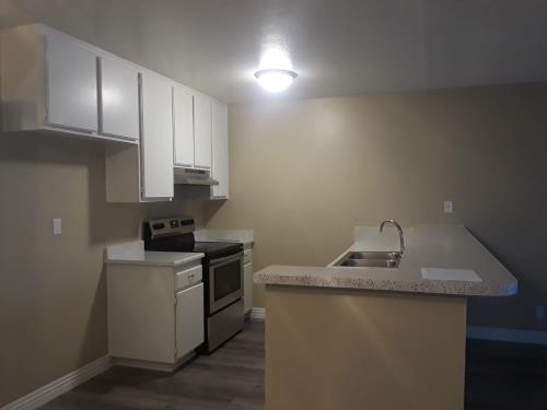 Photo - Newport Plaza