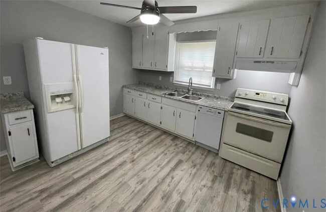 Photo - 9307 Lost Forest Dr