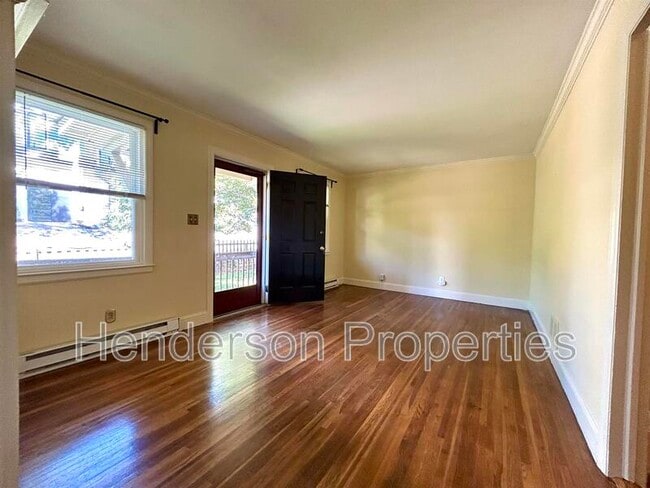 Photo - 1526 Landis Ave