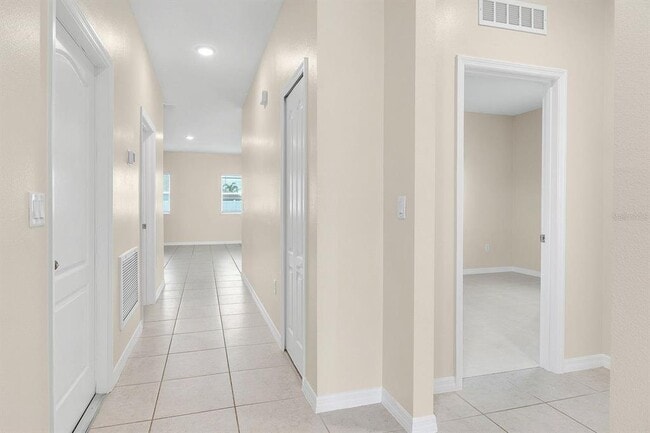 Photo - 566 Pawnee Ct