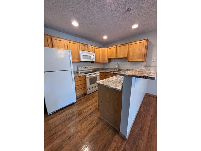 Building Photo - 4770 Underwood Ln N