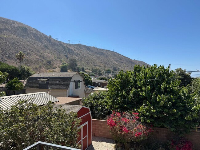 Photo - New build 2 bedroom upstairs ADU in the Ve...