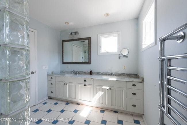 Photo - 164 Osborn Ave