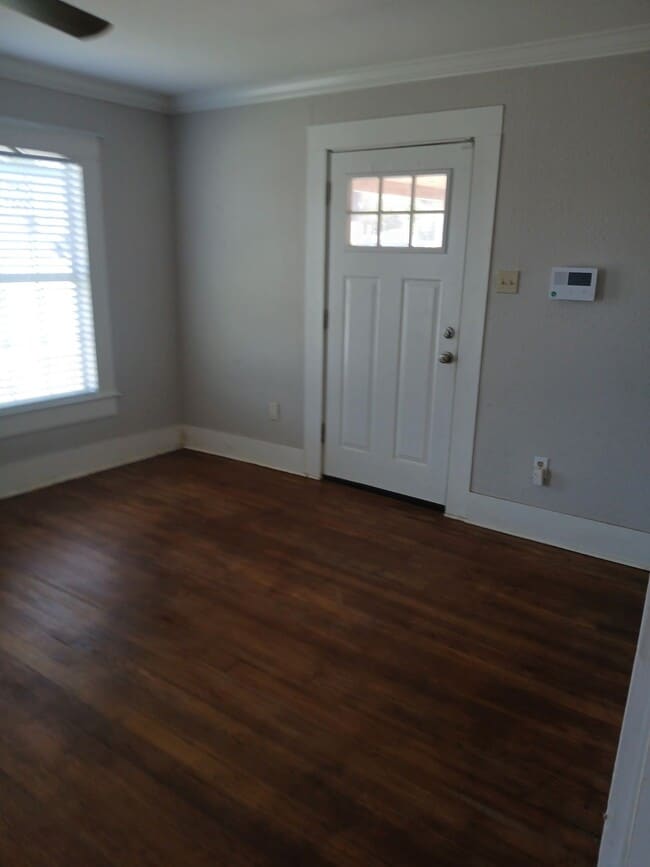 Photo - 1114 Fresno St