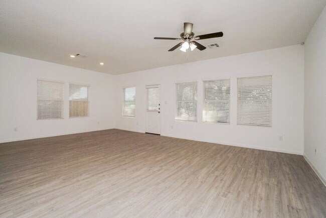 Photo - 15115 Nettleton Ml