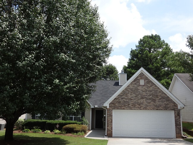 Building Photo - 2160 Laurel Pointe Ln
