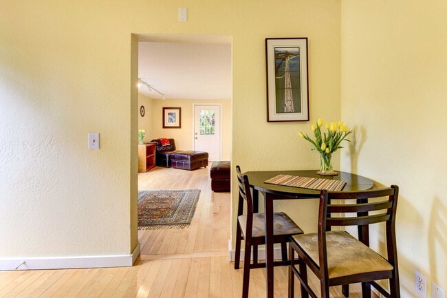 Photo - 4 Laverne Ave Unit ID1304987P