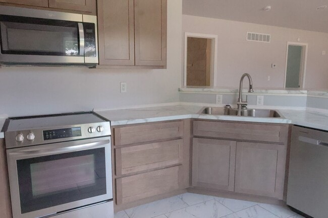 Photo - Almost New Home in Crystal City MO for Lease!