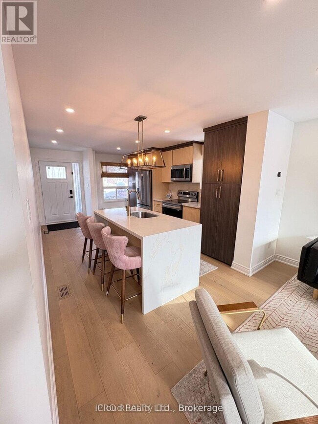 Photo - 852 Thistle Down Ct