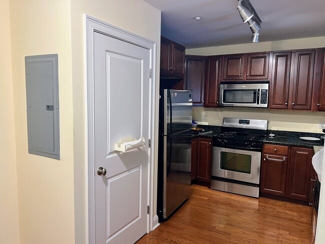 Photo - 11 Cheriton Rd Unit 107