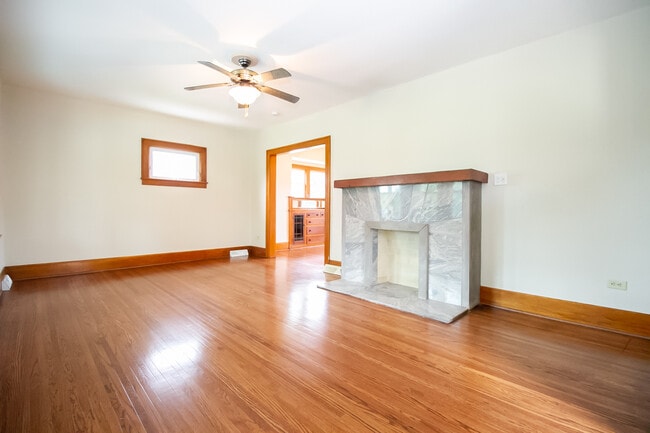 Photo - 472 Shasta Dr