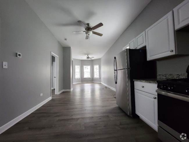 Building Photo - 7152 S Greenwood Ave Rental