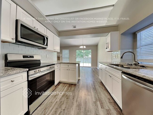 Photo - 159 Summerhill Dr