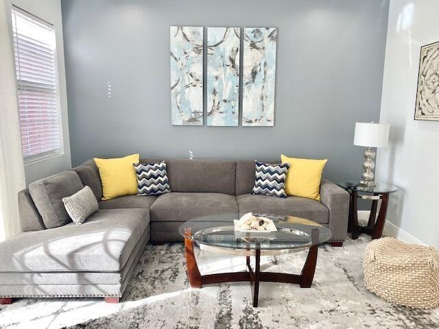 Photo - 3213 NE 5th St Unidad #102