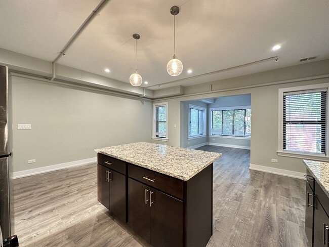 Photo - 1147 Maple Ave Unit 4