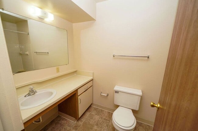 Canal Club Apartments