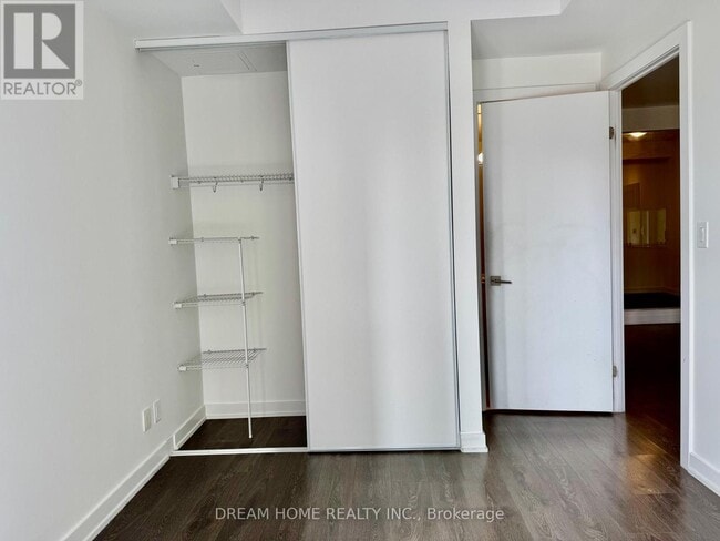 Photo - 609 Avenue Rd Unité 306