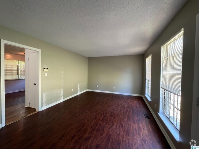 Building Photo - 1717 6th Pl Cir NW Rental
