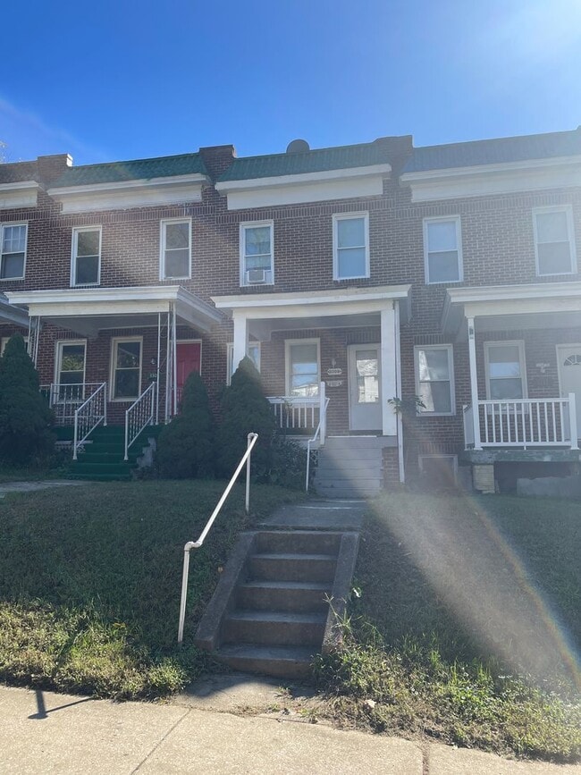 Building Photo - Three-Bedroom Home In Baltimore