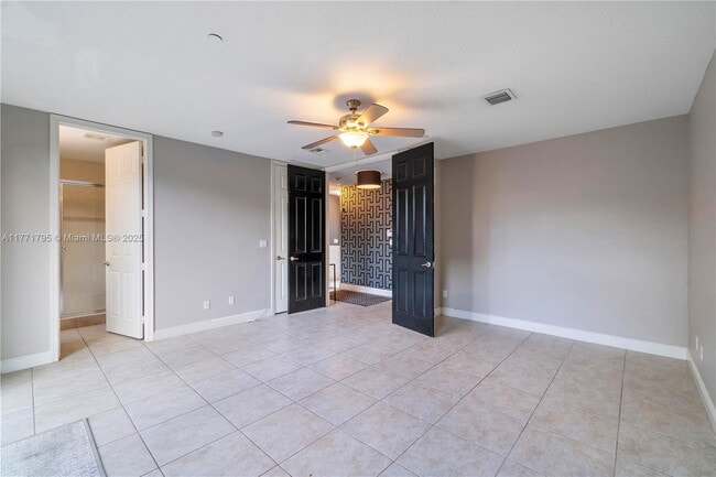 Photo - 407 SE 13th St