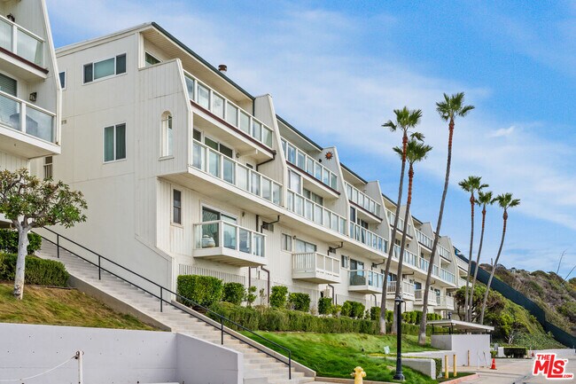 Photo - 11942 Whitewater Ln