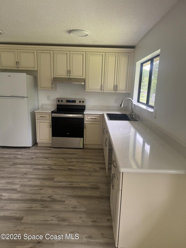 Photo - 1418 Paley Cir SE