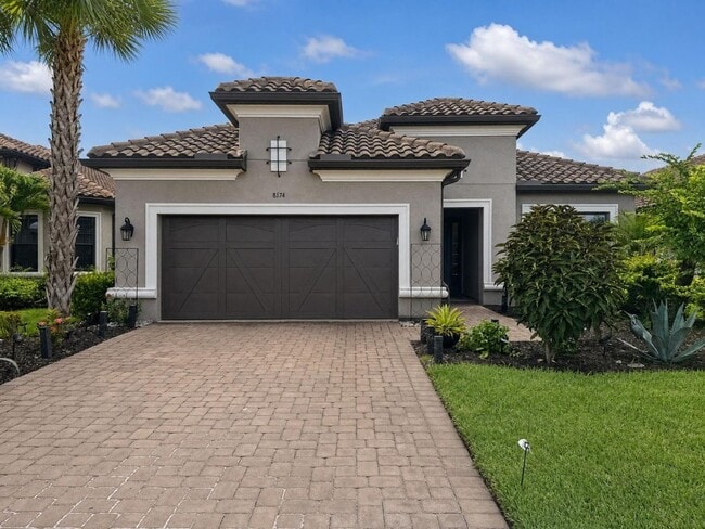 Building Photo - Luxury Rental in Esplanade at Hacienda Lakes!