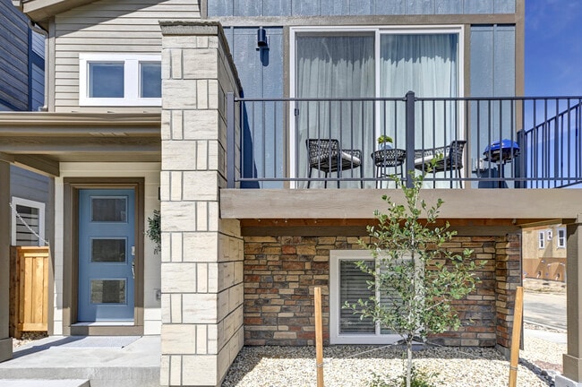 Photo - 6787 Lily Mountain Ln