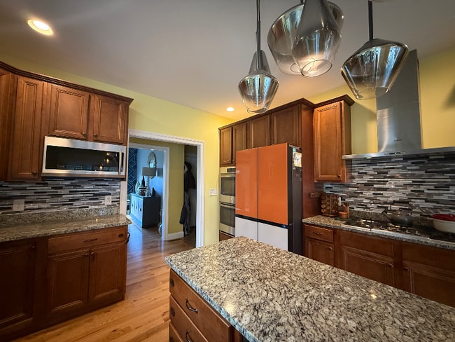 Photo - 140 Boxwood Ln