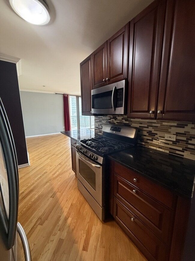 Photo - 630 N State St Unit 1808