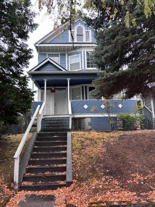 718 S Yakima Ave Unidad 2