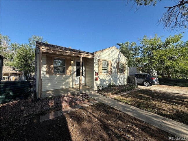 Photo - 1349 Kenton St